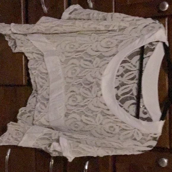 Lace top - Picture 2 of 2